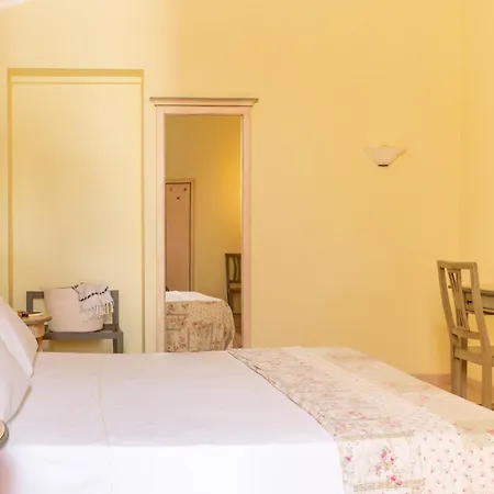 With Swimming Pool Immersed In The Typical Tuscan Countryside Just 5 Minutes From Massa Marittima *
