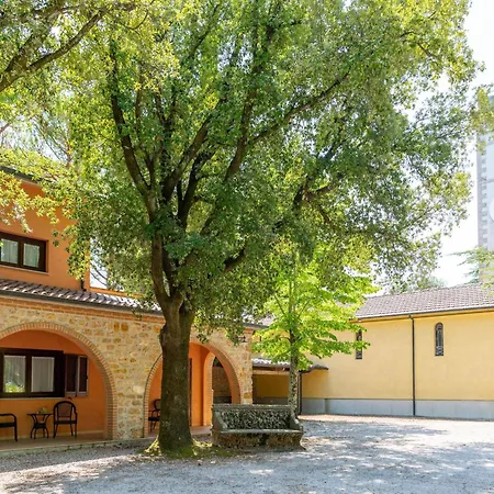 With Swimming Pool Immersed In The Typical Tuscan Countryside Just 5 Minutes From Massa Marittima *