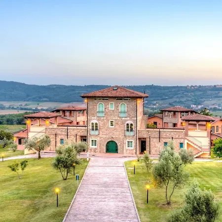 Otel With Swimming Pool Immersed In The Typical Tuscan Countryside Just 5 Minutes From Massa Marittima *