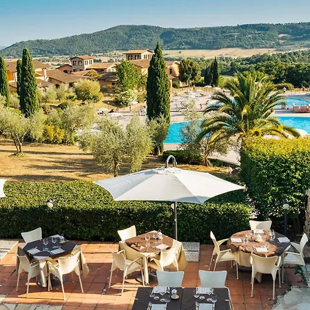 Hotel With Swimming Pool Immersed In The Typical Tuscan Countryside Just 5 Minutes From Massa Marittima *